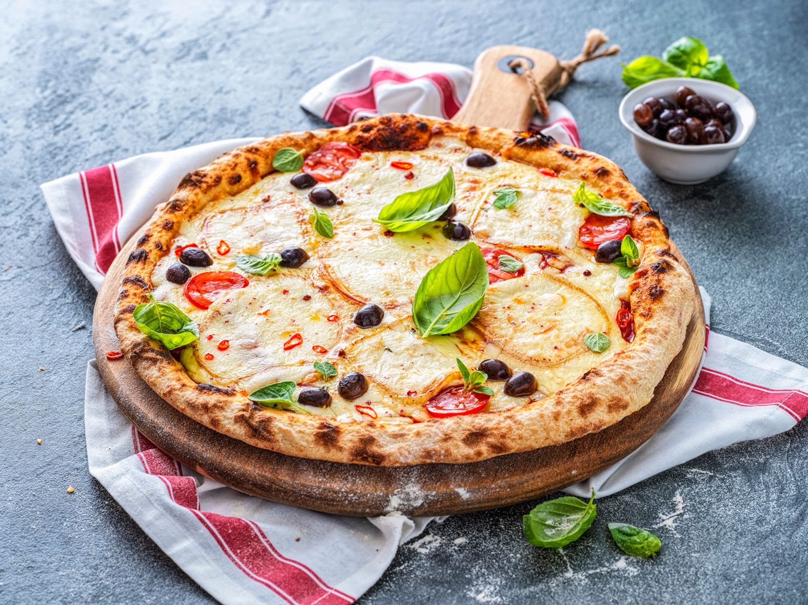 Pizza Provolone et Taleggio Recette Eurial Food Service